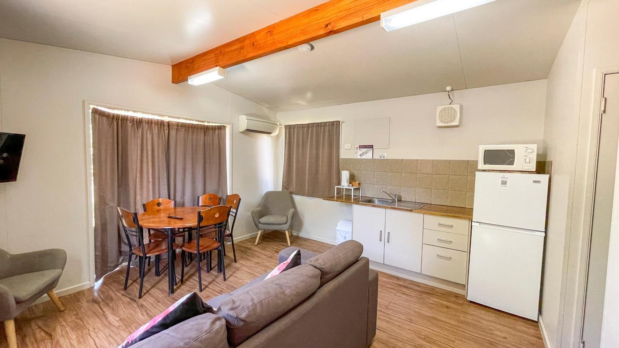 Capricorn Holiday Park Carnarvon Exterior photo