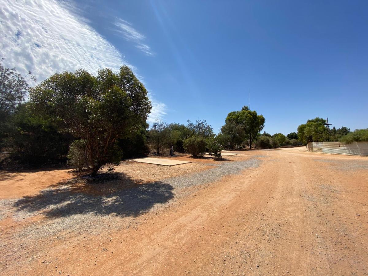 Capricorn Holiday Park Carnarvon Exterior photo